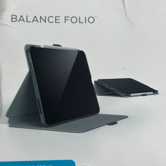 Speck iPad case 2022 - Picture 2 of 3